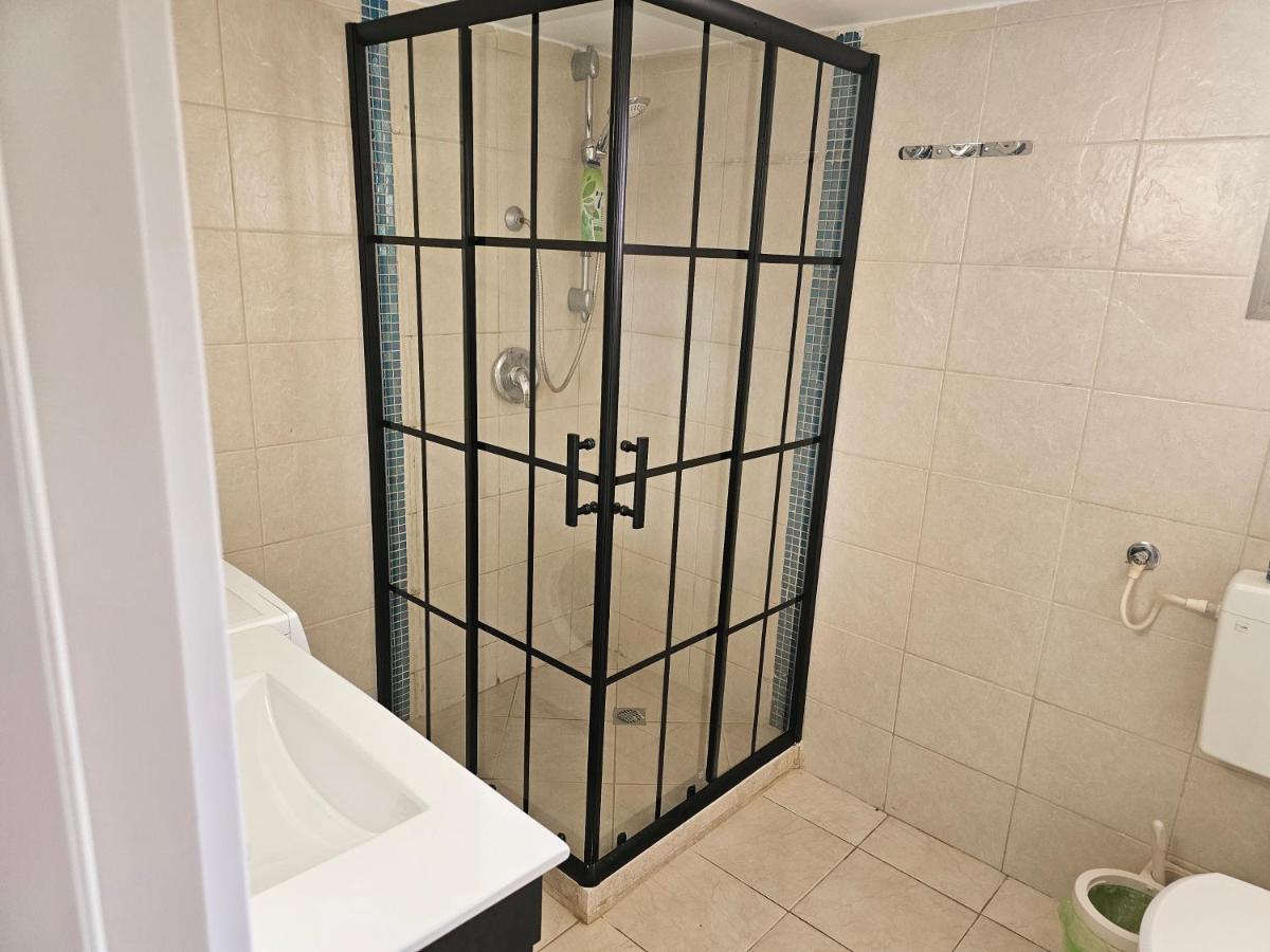 Laila Home 4 Haifa Buitenkant foto