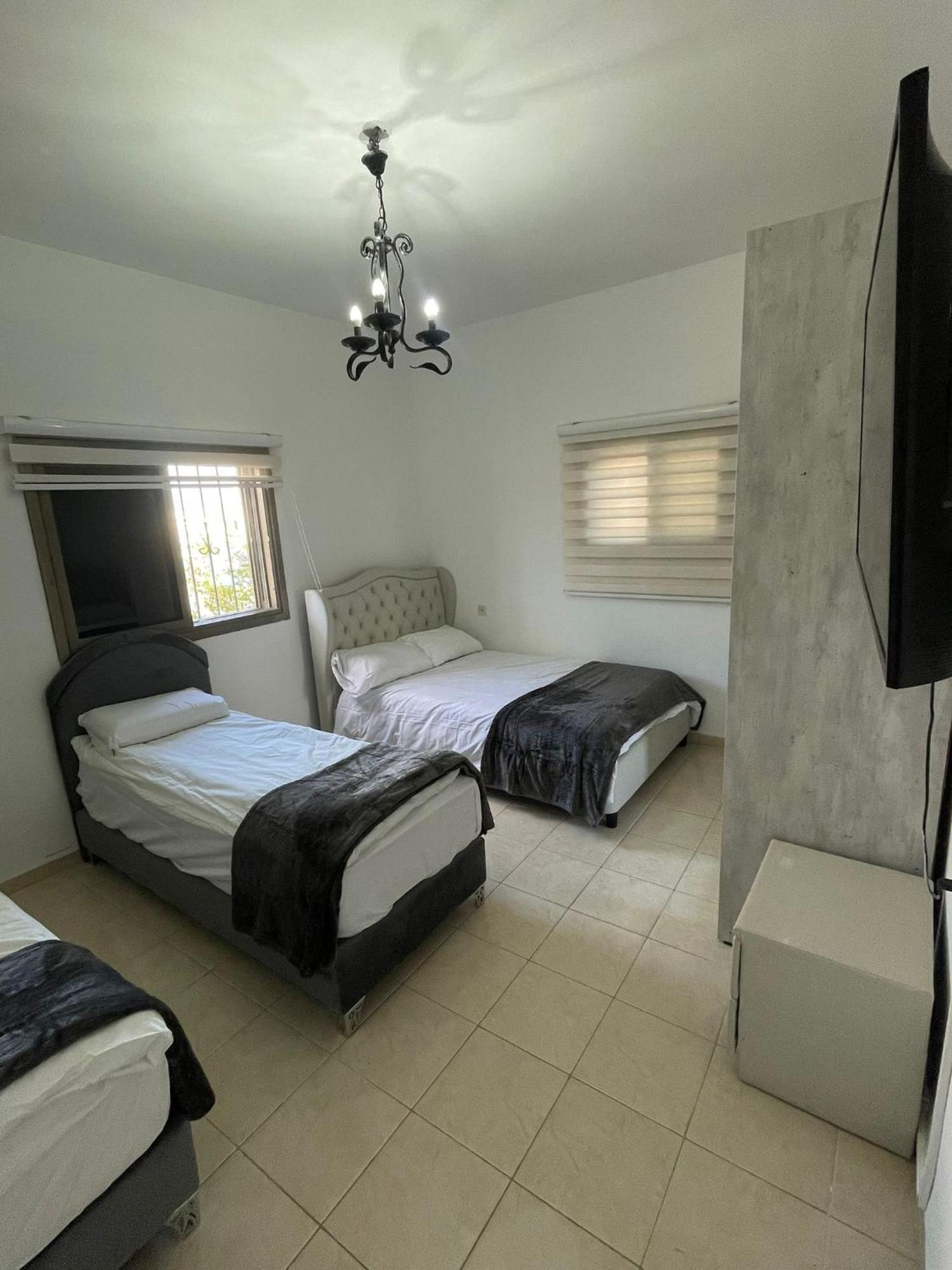 Laila Home 4 Haifa Buitenkant foto